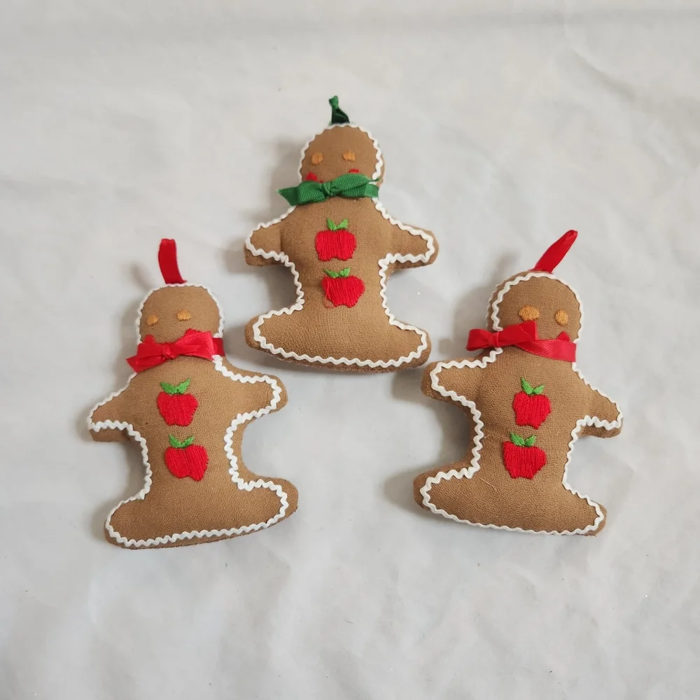 Vintage Handmade Stuffed Gingerbread Man Ornaments